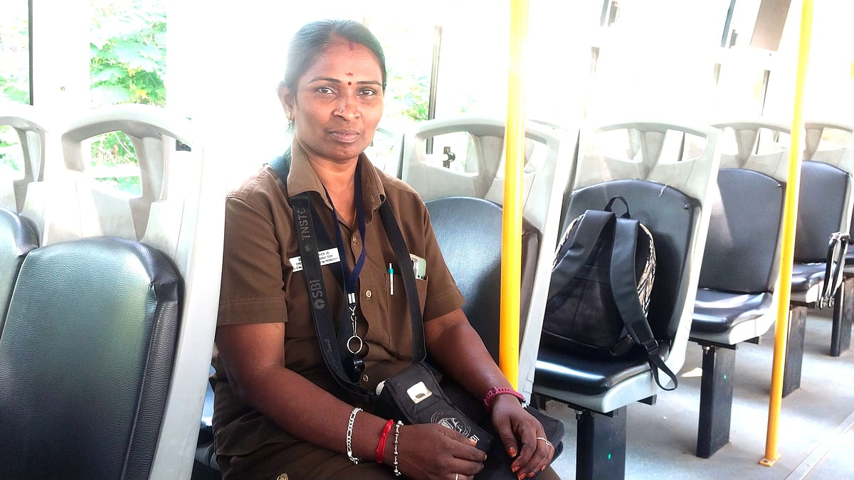 '20 வருஷ கனவு; பஸ் கண்டக்டரா மட்டுமே ஆகணும்னு இருந்தேன்' Tirunelveli First Woman Bus Conductor பகவதி