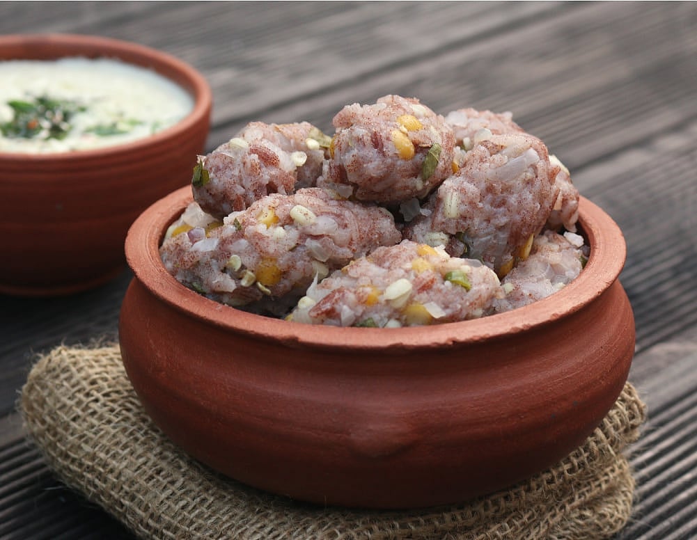 15 நிமிடங்களில் ஸ்வீட்ஸ் & ஸ்நாக்ஸ்: `அவல் கொழுக்கட்டை' - வீட்டிலேயே சிம்பிளாக செய்வது எப்படி?