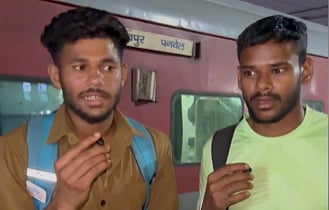 'தேசியளவில் சாதித்தவருக்கே இந்நிலை என்றால்' - ரயிலில் தடகள வீரர்களுக்கு நேர்ந்த அவலம்; பின்னணி என்ன?