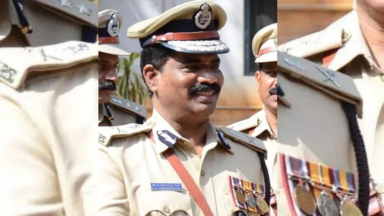 `8 ஆண்டுகளுக்கு முன்' அலுவலகத்தில் பெண்ணுடன் கர்நாடக டிஜிபி ஆபாச செயல்; அதிர்ச்சி வீடியோ, சஸ்பெண்ட்