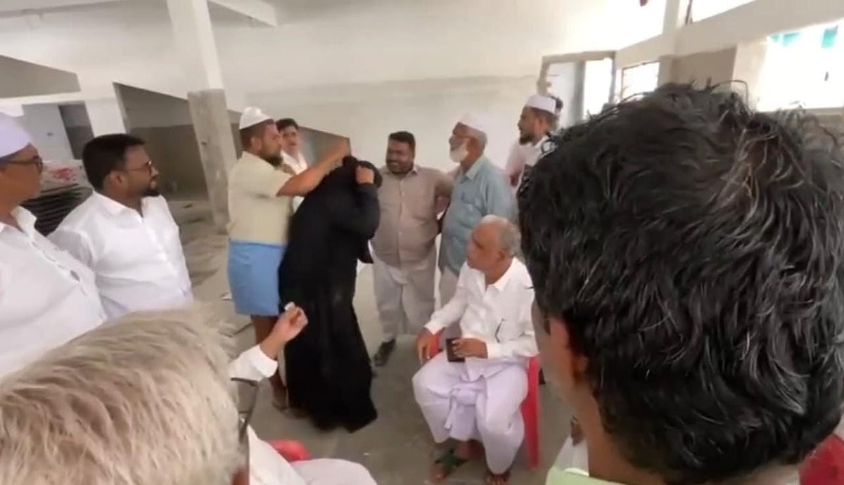 புதுக்கோட்டை: பசியில் போலி டோக்கன் கொடுத்த பெண் தாக்கப்பட்டாரா? சர்ச்சை வீடியோவின் பின்னணி என்ன?