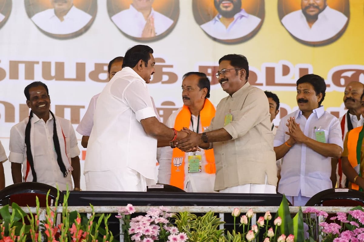 'அதட்டல் வேலுமணி; தங்கமணிக்கு தனி கவனிப்பு; சங்கடத்தில் அதிமுகவினர்?' - NDA கூட்டம் ஹைலைட்ஸ்!