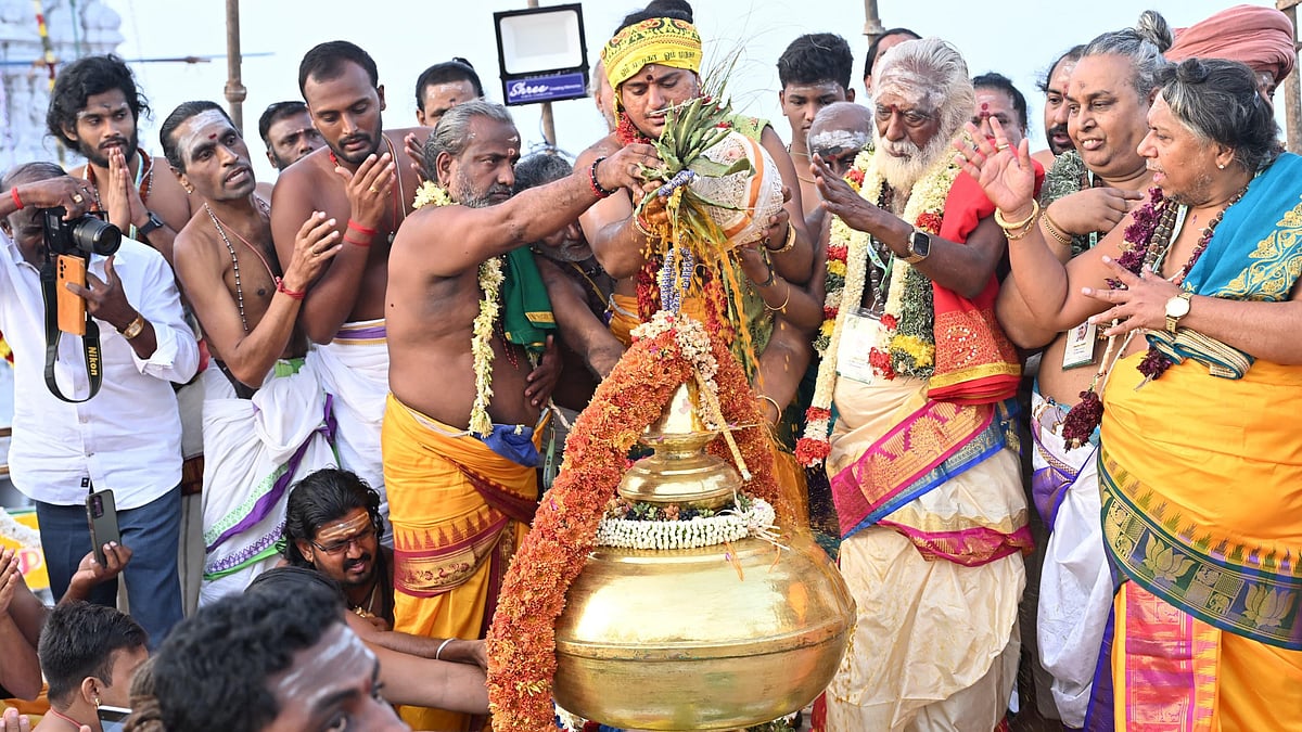 4000  திருக்கோயில் குடமுழுக்குகள்: `திராவிட மாடல் = எல்லாருக்கும் எல்லாம்' -  ஸ்டாலின் நெகிழ்ச்சி!