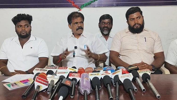 `ஜெயலலிதா விஜய்யைக் கைதுசெய்திருப்பார்; ஸ்டாலின் கரிசனம் காட்டியிருக்கிறார்!' - பி.டி.செல்வகுமார்