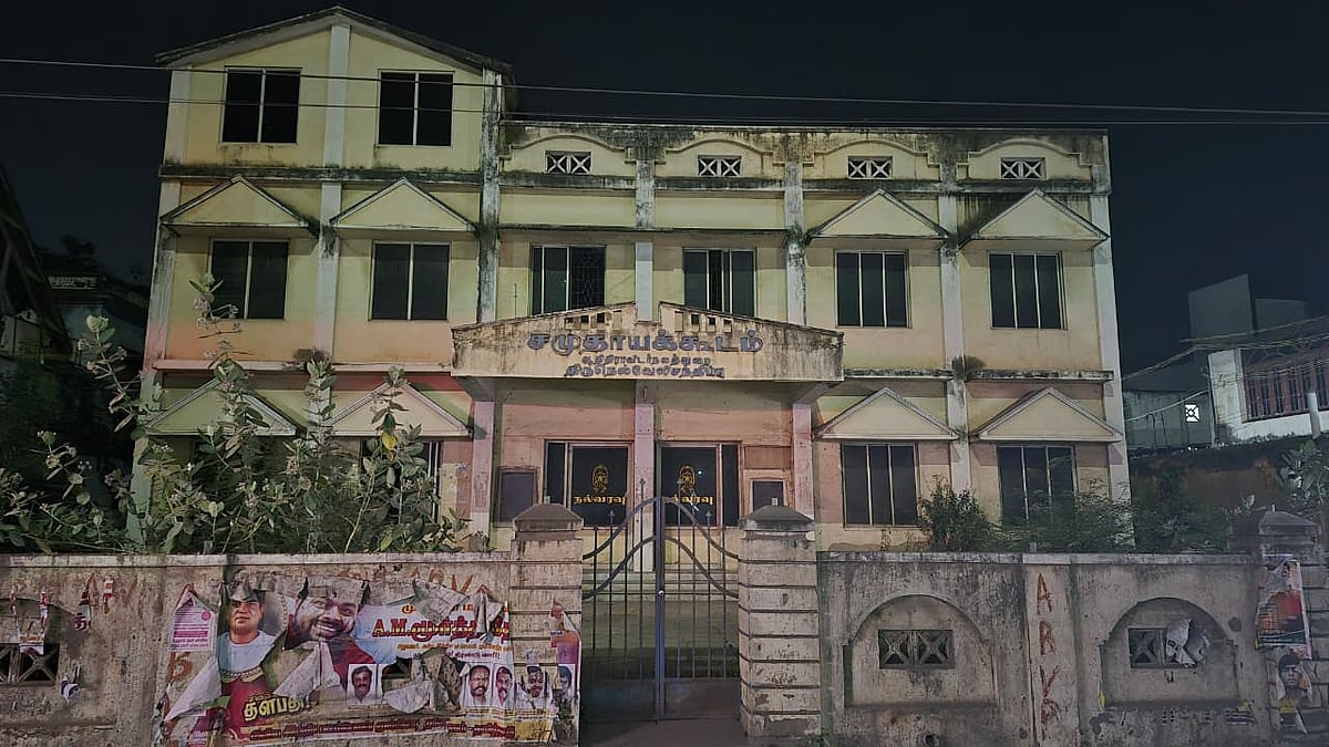 திருநெல்வேலி: மூடிக் கிடக்கும் ஆதிதிராவிடர் சமுதாயக்கூடம்; சீரமைத்துத் திறக்கப்படுமா?!