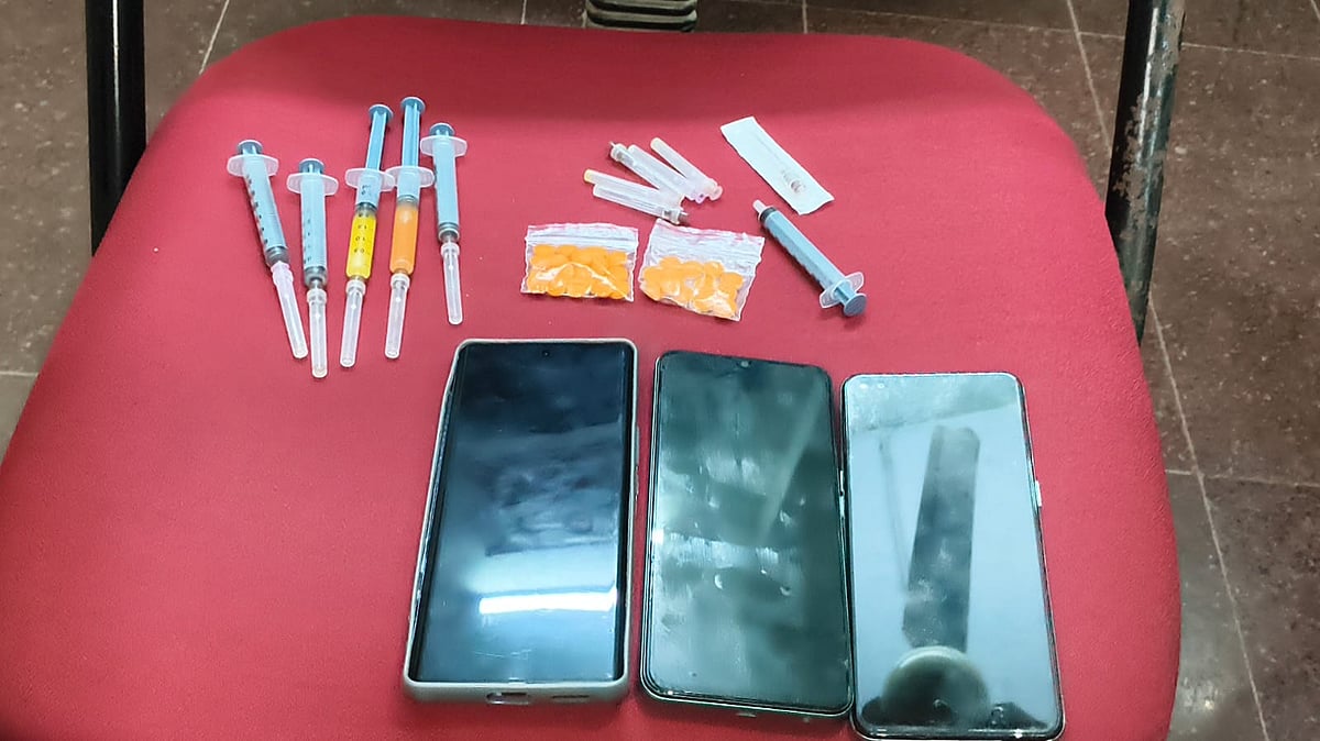 புதுக்கோட்டை: இளைஞர்களைக் குறிவைத்து போதை ஊசிகள் விற்பனை; மூவரைக் கைதுசெய்த போலீஸ்!