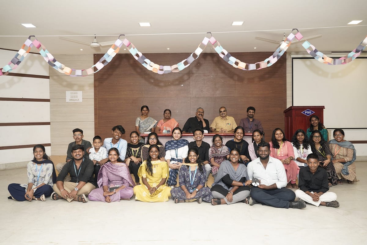 கோவை: ஃபேஸ் பெயின்ட், புகைப்படக் காட்சி டு தெருக்கூத்து- பி.எஸ்.ஜி கல்லூரியில் `கலகல' கலைத் திருவிழா