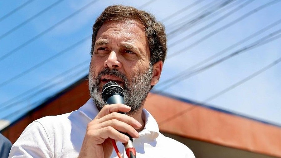 மேற்கு வங்கம்: தனித்து போட்டியிடும் காங்கிரஸ்; உருவாகும் நான்கு முனைப்போட்டி - பாஜக-வுக்கு சாதகமா? 