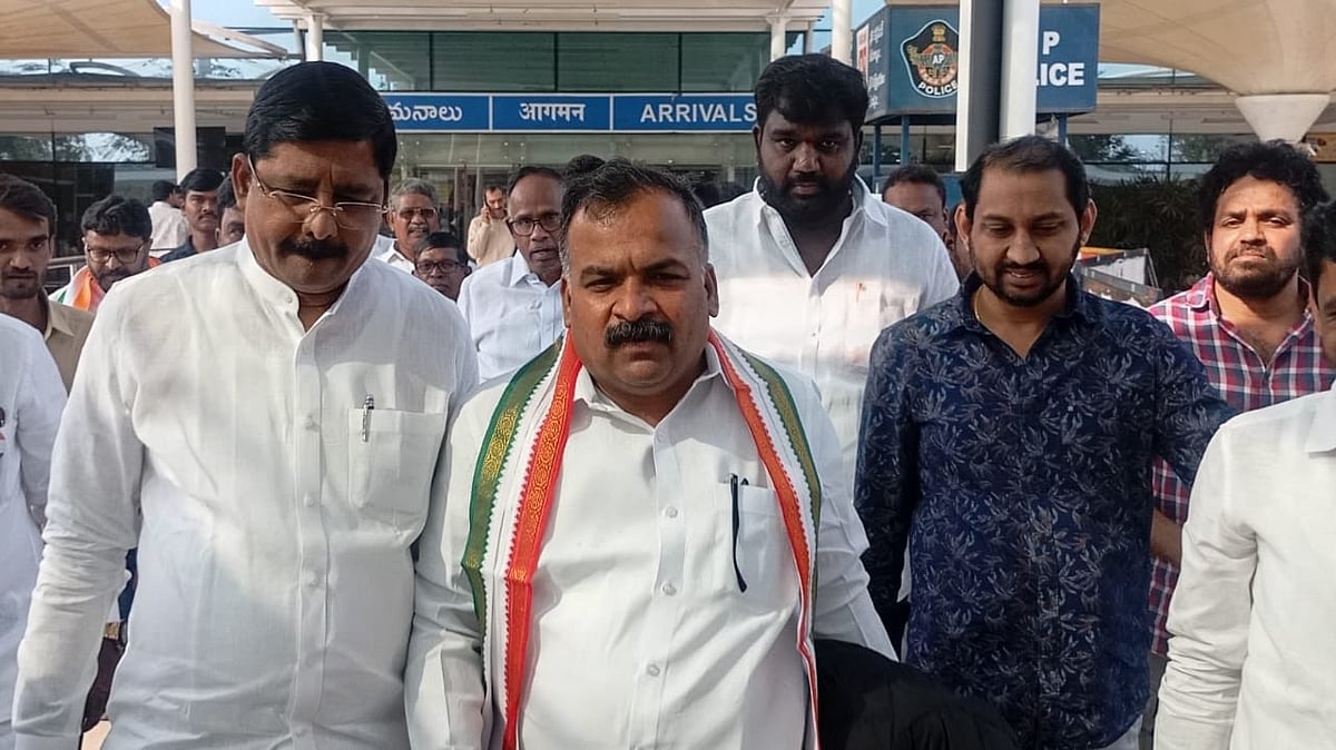 `அண்ணன் தம்பிக்குள் எந்தப் பிரச்னையும் இல்லை' - மாணிக்கம் தாகூர் 'பளீச்' பதில்