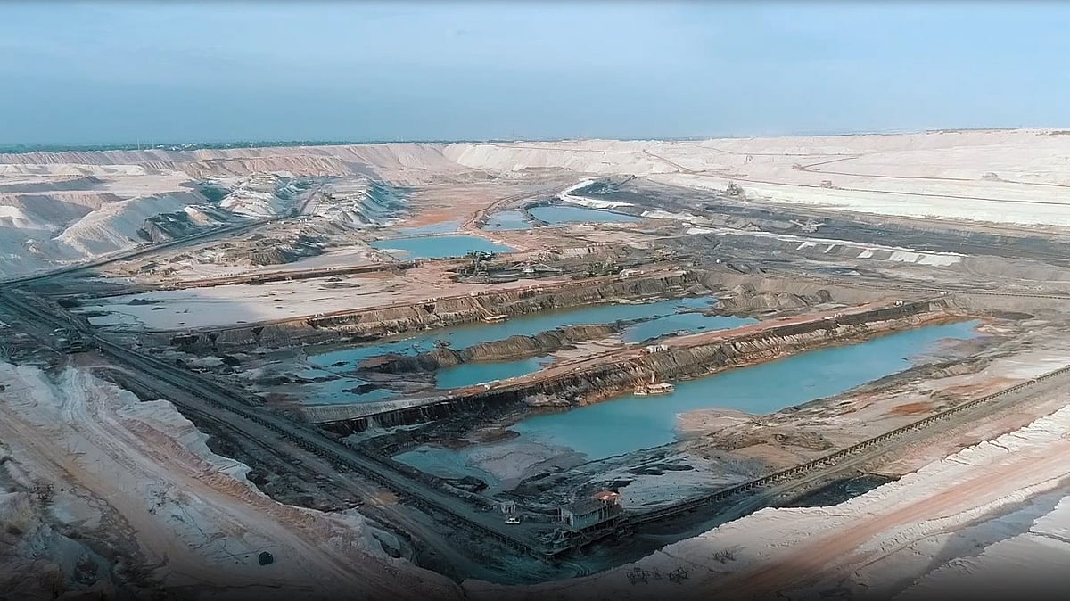 NLC: விதிமீறல்களின் 'சுரங்கம்' என்.எல்.சி? சிஏஜி அறிக்கையில் வெளியான அதிர்ச்சித் தகவல்கள்; ஓர் அலசல்