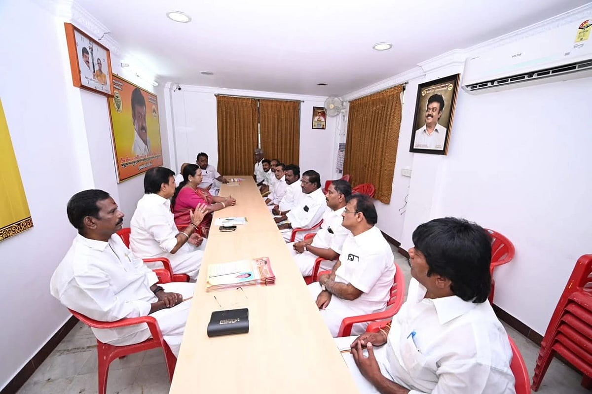 `திமுக கூட்டணி குறித்த கேள்விகள்; செலவுக்கு.?' - தே.மு.தி.க நேர்காணலில் பிரேமலதா கேட்ட கேள்விகள்!