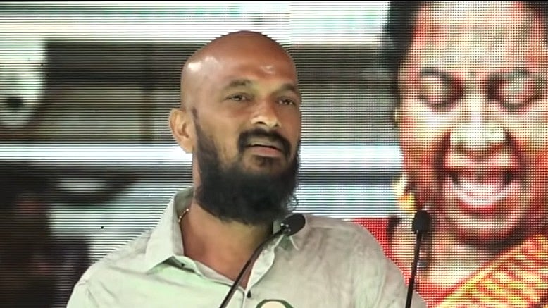 `அவரை வீழ்த்த நினைக்கும் ஆயிரம் கொக்குகளுக்குச் சொல்கிறேன்!' - சிவகார்த்திகேயன் குறித்து இரா.சரவணன்