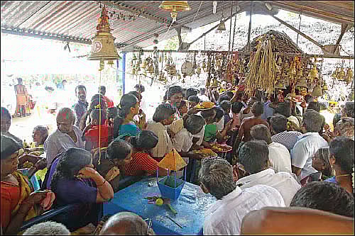 நாமக்கல் மாவட்டம், மேல்கலிங்கப்பட்டி எட்டுக்கை அம்மன் கோயில்: தம்பதி ஒற்றுமை, பிள்ளைவரம் கிடைக்கும்!