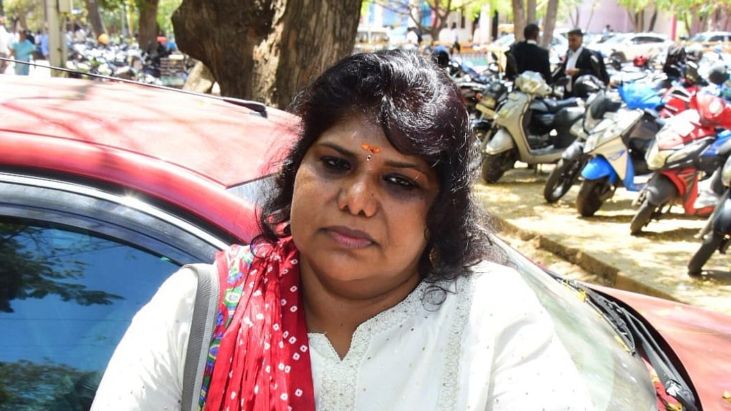 அஜித்குமார் வழக்கு: `அறநிலையத்துறை அதிகாரிகளிடம் தான் முதலில் புகார் கொடுத்தேன்' - நிகிதா பேட்டி