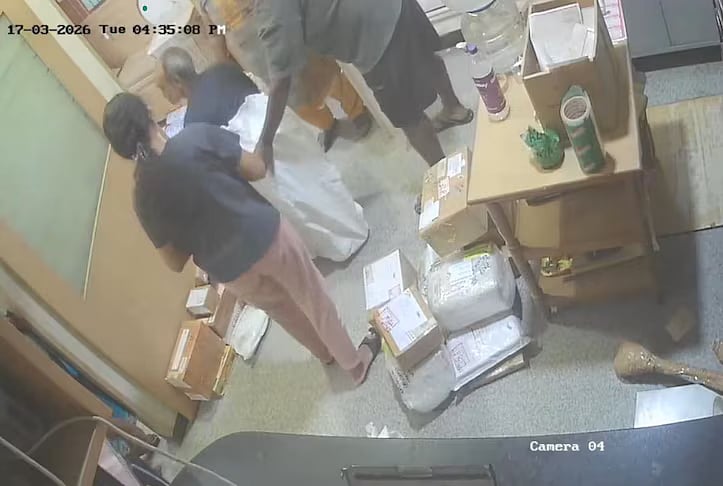 ரீல்ஸ் விபரீதம் : சொந்த தந்தையை சாக்குமூட்டையில் கட்டி கூரியரில் அனுப்ப முயன்ற பெண் - அதிர்ச்சி!