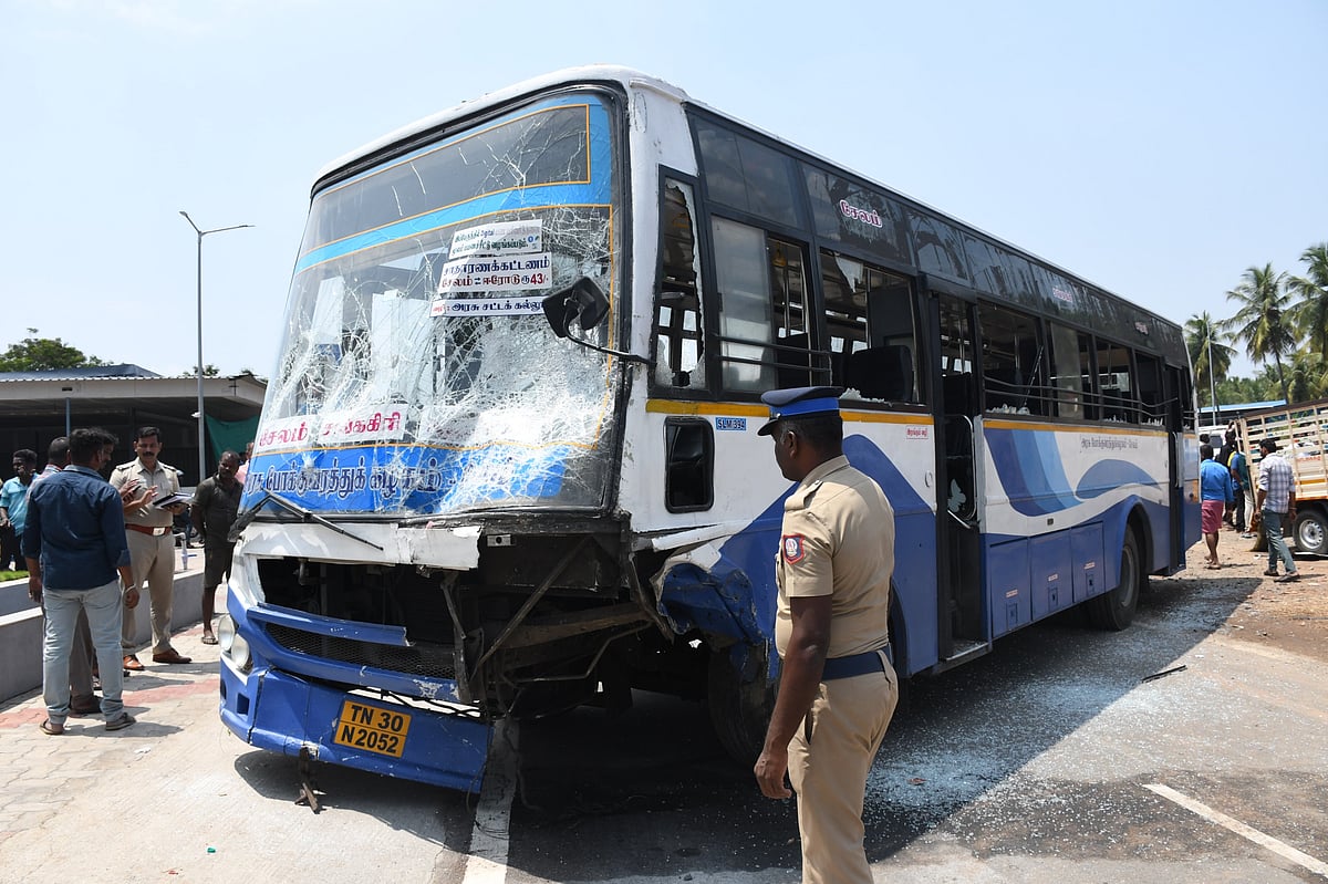 கட்டுப்பாட்டை இழந்து, 8 பேர் உயிரை காவு வாங்கிய அரசு பேருந்து; சேலத்தை உலுக்கிய சோகம்- என்ன நடந்தது?