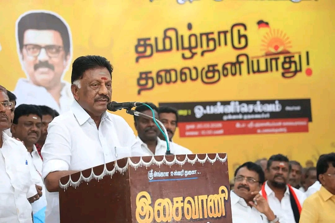 ”கூட்டணிக்காக விஜய் வீட்டு வாசலைத் தட்டிக் கொண்டிருக்கிறார் பழனிசாமி” - ஓ.பன்னீர்செல்வம் தாக்கு