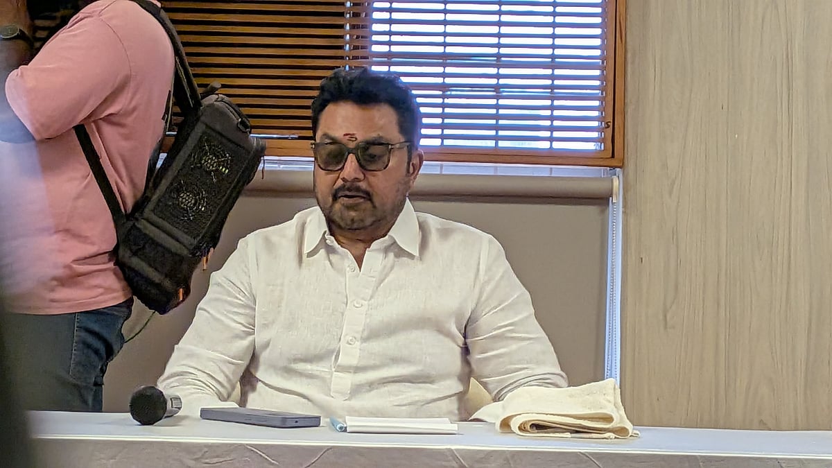 'பரப்புரை குழுவில கூட நாட்டாமை பெயர் இல்லை' -பாஜகவுக்கு எதிராக கொந்தளிக்கும் சரத்குமார் ஆதரவாளர்கள்!