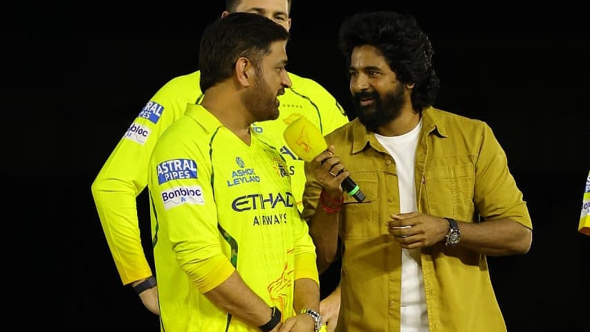 'நீங்க 60 வயசு வரைக்கும் ஆடணும் சார்' - SK வுக்கு தோனி சொன்ன பதில் என்ன?