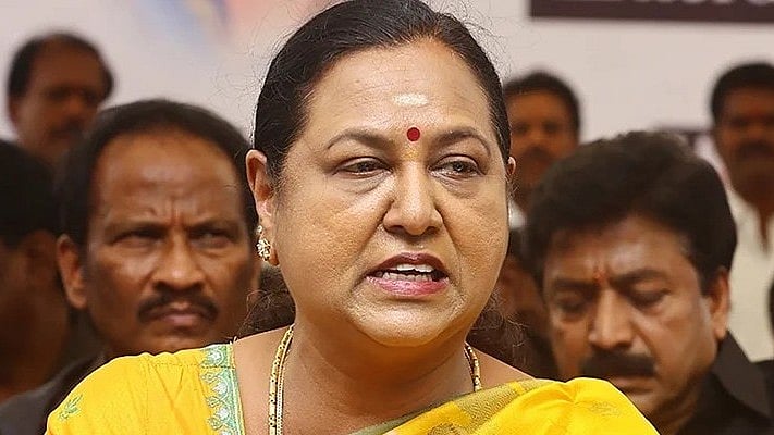 `ராஜகுருவாக இருந்தால் தனிப்பட்ட முறையில் வைத்துக்கொள்ள வேண்டும்!' - விஜய்க்கு பிரேமலதா நேரடி கேள்வி
