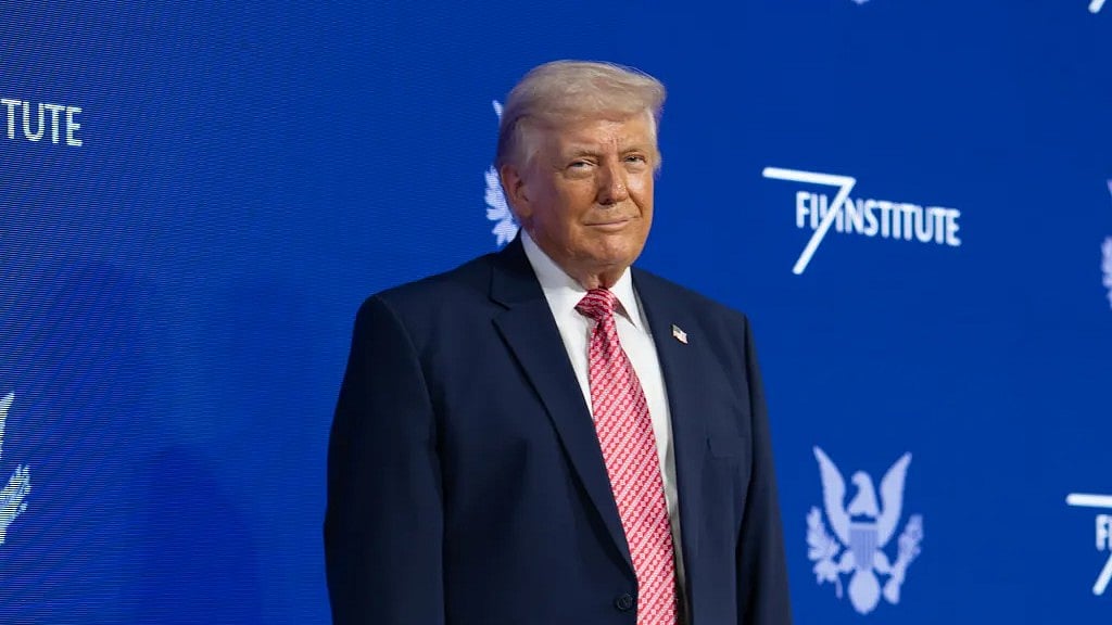 `ஹார்முஸ் ஜலசந்தியை திறப்பதெல்லாம் இருக்கட்டும்; அதை விட...'- ஈரான் போரில் ட்ரம்ப்-ன் அடுத்த பிளான்?