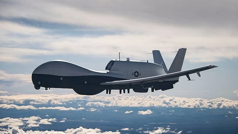 MQ-4C Triton : ஹோர்முஸ் வளைகுடாவில் அமெரிக்காவின் ரூ.1,600 கோடி மதிப்பிலான உளவு டிரோன் திடீர் மாயம்!