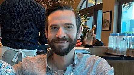 AI மீது 'மாயக் காதல்': அமெரிக்கத் தொழிலதிபர் தற்கொலை - கூகிள் மீது வழக்கு