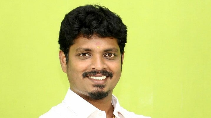 TVK: '25 ஆண்டுகளாக அதிமுக கோட்டை' - கிணத்துக்கடவைக் கைப்பற்றிய தவெக விக்னேஷின் பின்னணி என்ன?