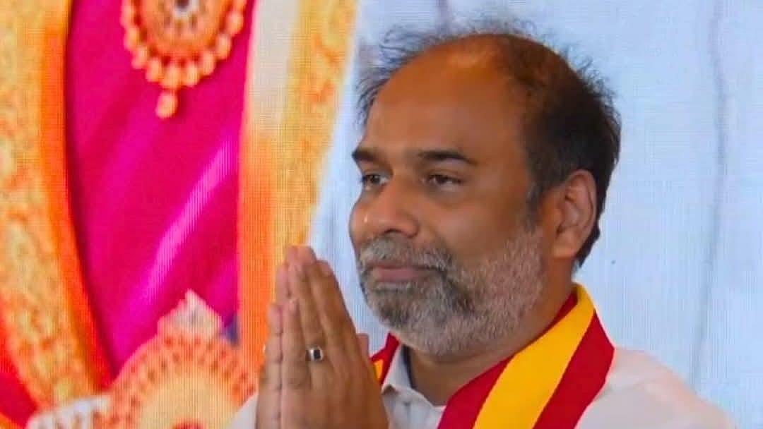 TVK: தொண்டர் டு மேட்டுப்பாளையம் சட்டமன்ற உறுப்பினர்; தவெக சுனில் ஆனந்த் பின்னணி என்ன?