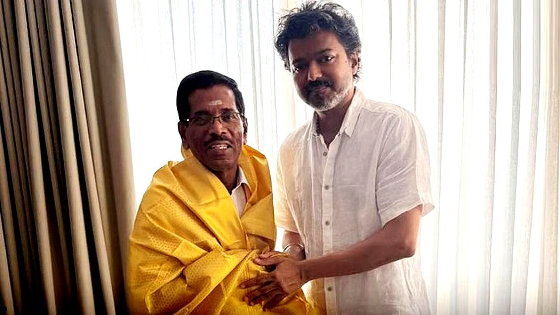 கந்தர்வக்கோட்டை: முன்னாள் அமைச்சரை ஓரங்கட்டிய அதிமுக; தட்டி தூக்கிய தவெக! - யார் இந்த சுப்பிரமணியன்?