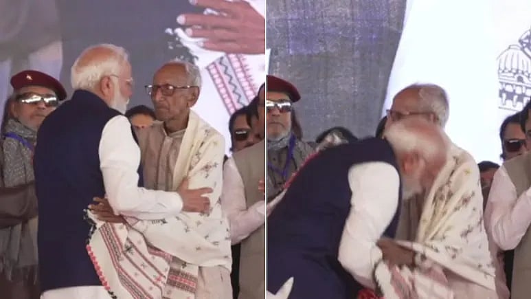 மேற்கு வங்கம்: சுவந்து அதிகாரி பதவியேற்பு விழா; மோடி தொட்டு வணங்கிய 97 வயது முதியவர் யார்?