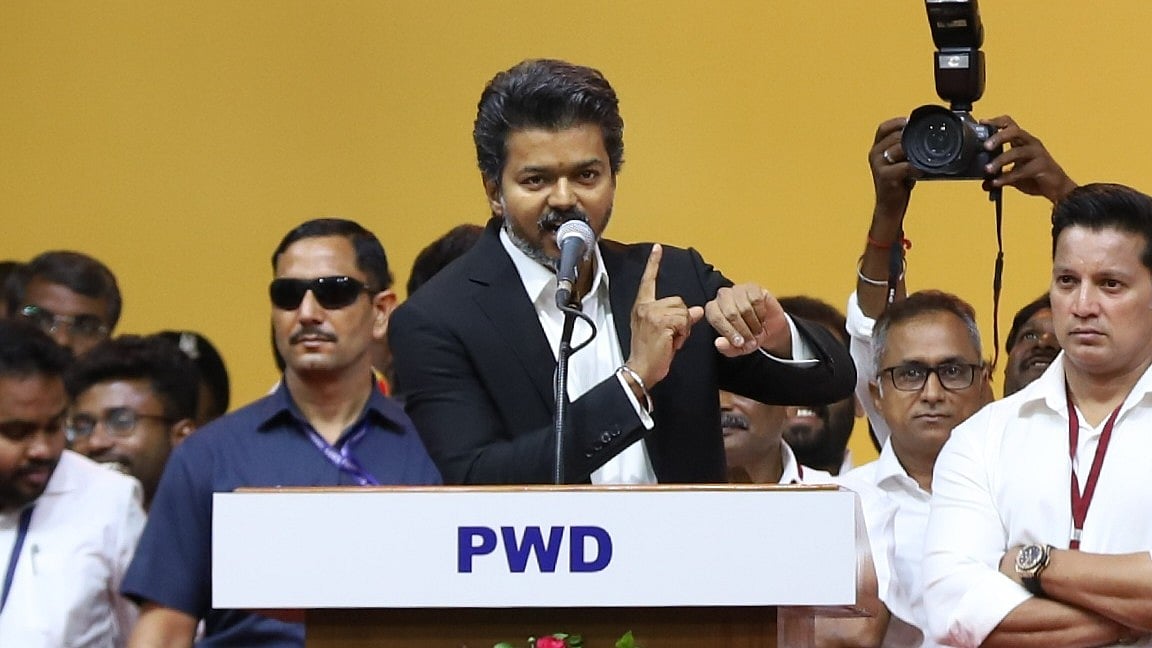 த.வெ.க அரசின் அமைச்சரவை விரிவாக்கம் எப்போது? | பின்னணி தகவல்!