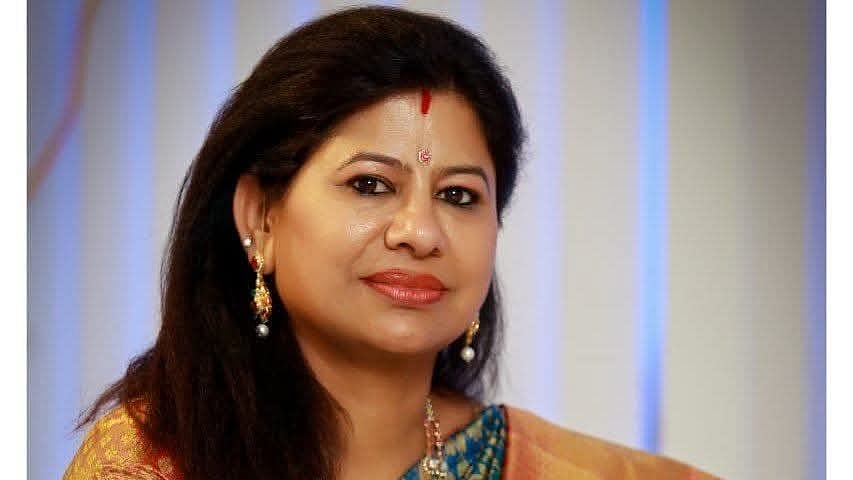 ‘அதிமுக பிளவுபட நான் காரணமா?’ – லீமா ரோஸ் விளக்கம்