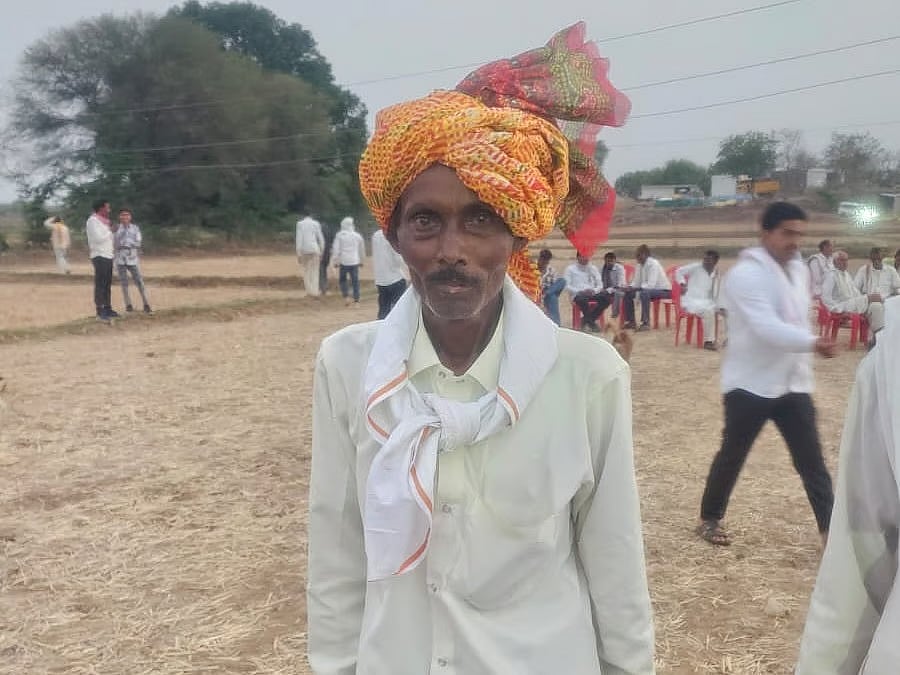 `நான் எனது இறுதிச்சடங்கு காரியங்களை எனது கண்ணால் பார்த்துவிட்டதால்.!' - முதியவரின் விநோத செயல்