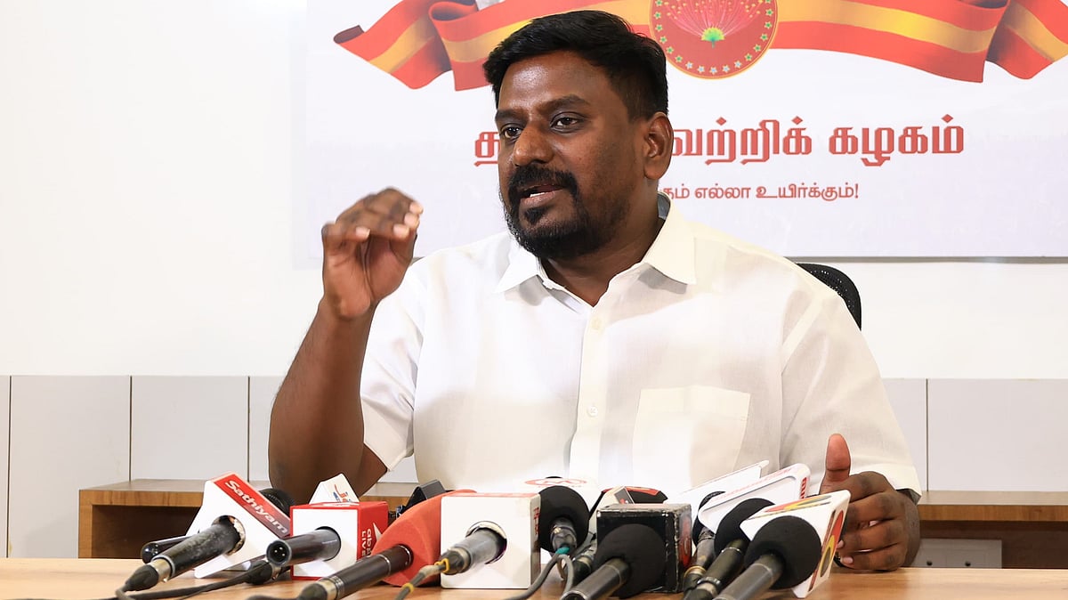 பெ.சண்முகம்: 