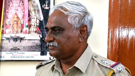 சிவகங்கை: காதல் திருமணத்திற்குப் பேரம் பேசிய எஸ்.எஸ்.ஐ; பணி ஓய்வு பெறவிருந்தவர் சிறையில் அடைப்பு!