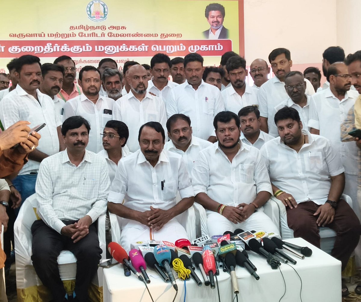`துப்பாக்கிச்சூட்டில் பலியான குடும்பத்திற்கு அரசு பணி வழங்கியபோது தடுக்காதது ஏன்?' - செங்கோட்டையன்