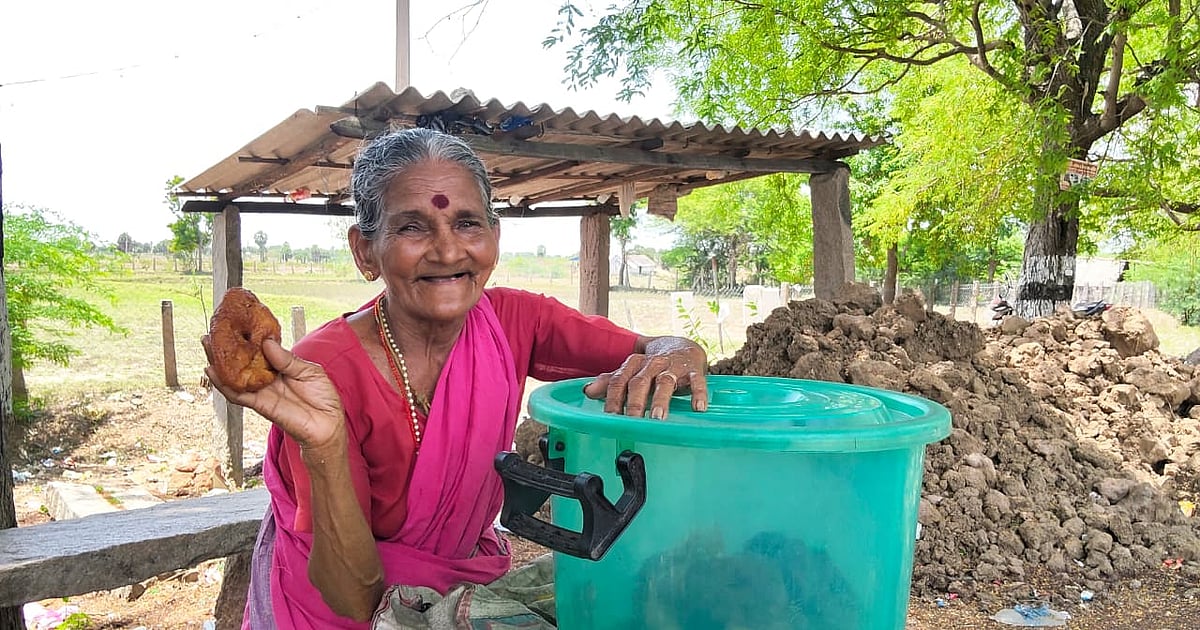 `உழைச்சா தான் வாழுறதுக்கு பெருமை சாமி' - 76 வயதில் அதிரசம் சுட்டு விற்கும் செல்லாயி பாட்டி!