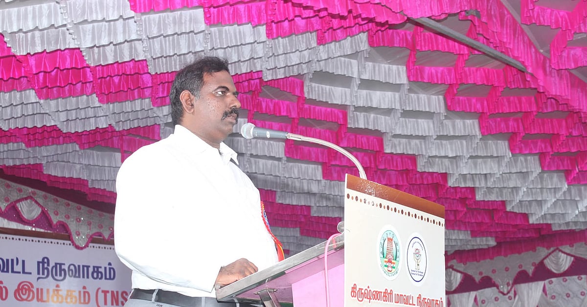"அசுரன் படம் பார்த்தீர்களா? கதை எங்கிருந்து எடுக்கப்பட்டது தெரியுமா?" - கலெக்டரின் சுவாரசிய உரை