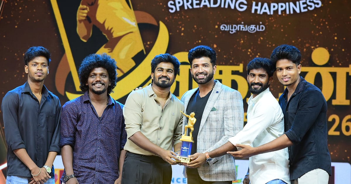 "குஜிலிமஸ்து, சாக்ஷி... அதுல இருந்து வர்ற வார்த்தைங்க தான் இதெல்லாம்"- கலகலப்பூட்டிய லுங்கி பாய்ஸ்