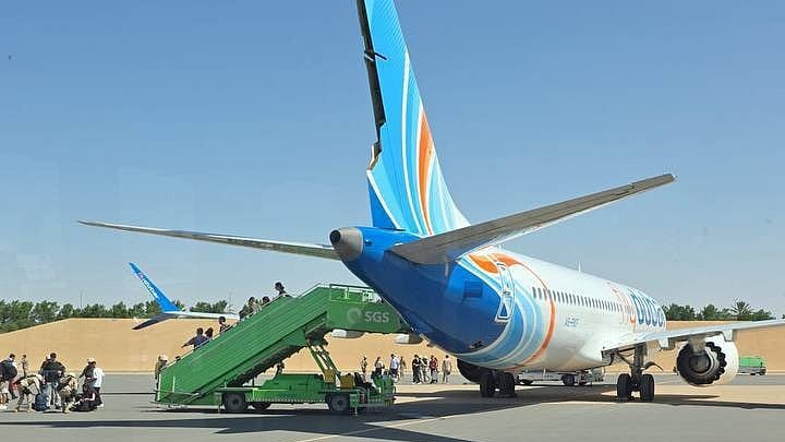 நடுவானில் பைலட்களுக்கிடையே Cockpit-ல் மோதல்; ரத்தம்... அலறிய பயணிகள்; திக்... திக் அவசர தரையிறக்கம்!