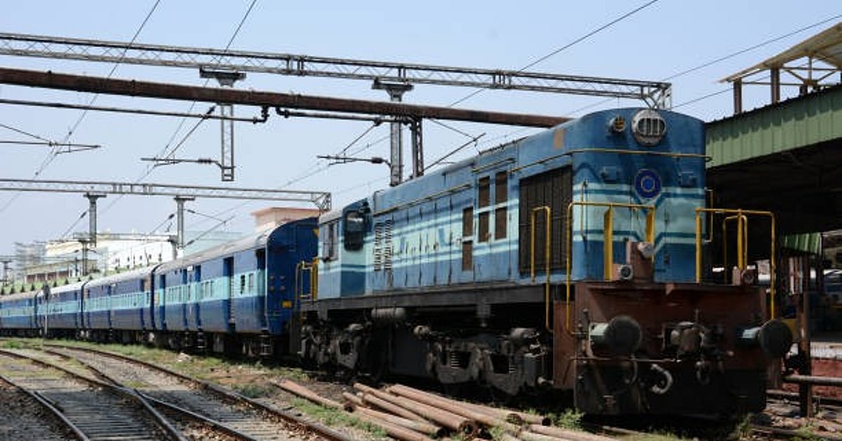 ரயில்வேயில் வேலைவாய்ப்பு; ஆரம்ப சம்பளமே ரூ.35,000!