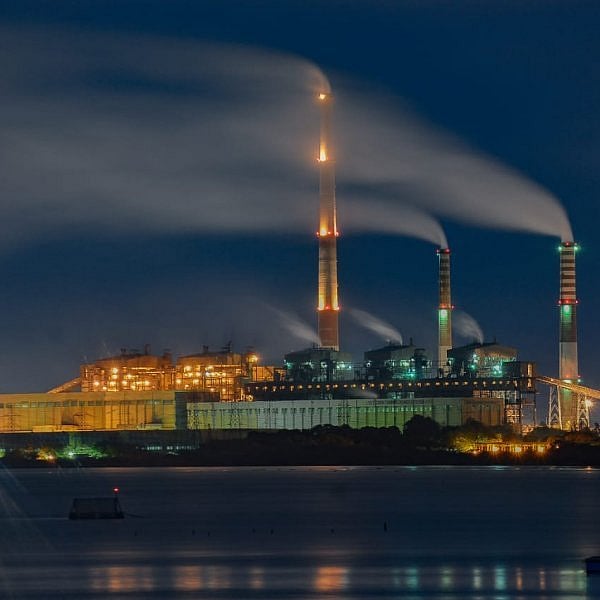 அறுந்து விழுந்த கன்வேயர் பெல்ட் தூத்துக்குடி அனல் மின்நிலையத்தில்