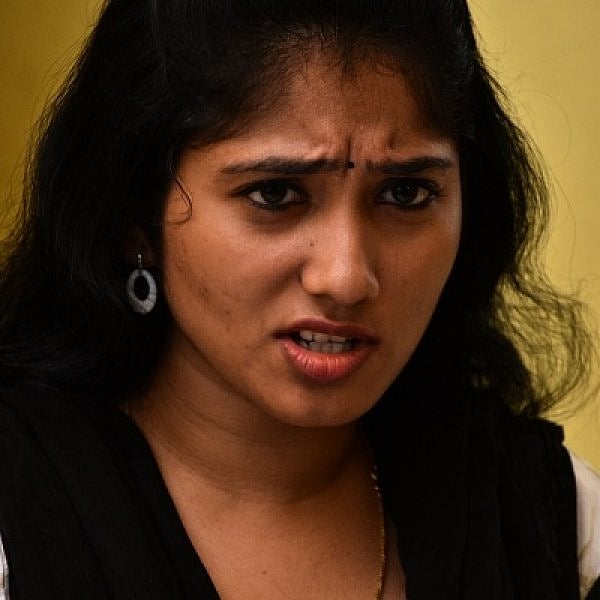 திருமண வாழ்க்கையில் நுழைந்தார் பிக்பாஸ் ஜூலி! - இன்று நிக்காஹ், நாளை சர்ச்சில் வரவேற்பு!