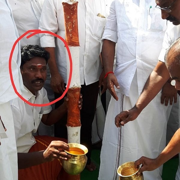 கட்சி விழாவிற்குப் பந்தல் போட்டவருக்கு வாய்ப்பு! ஓ.பி.எஸ் காலில்