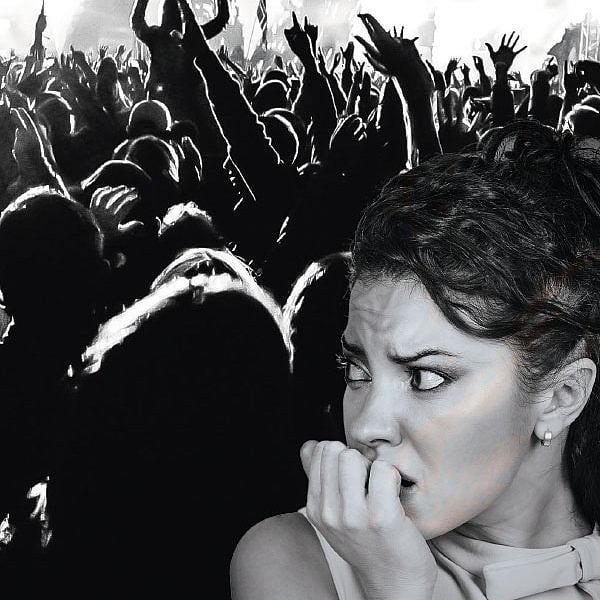 Doctor Vikatan 16 April 2018 அச்சம் தவிர் Enochlophobia