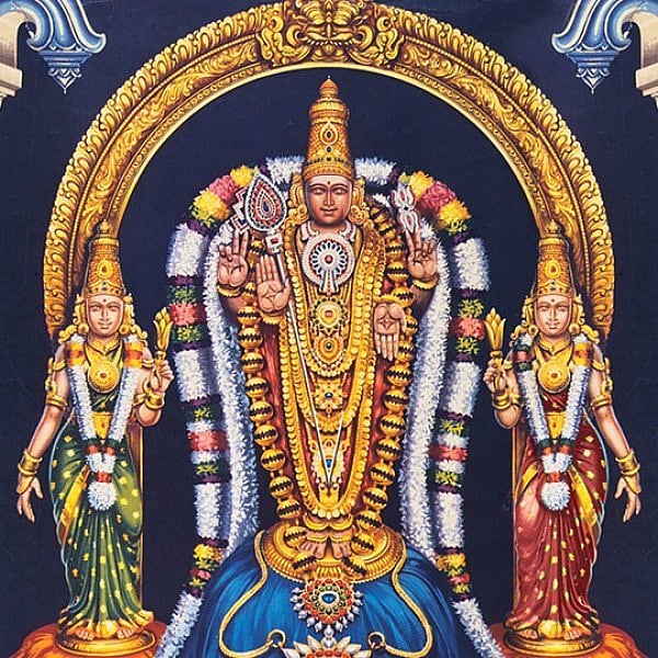திருத்தணி சுப்ரமணிய சுவாமி கோயில் : 5 ம் படை வீடு... ஆங்கிலப் புத்தாண்டு அன்று களைகட்டும் படிபூஜை!