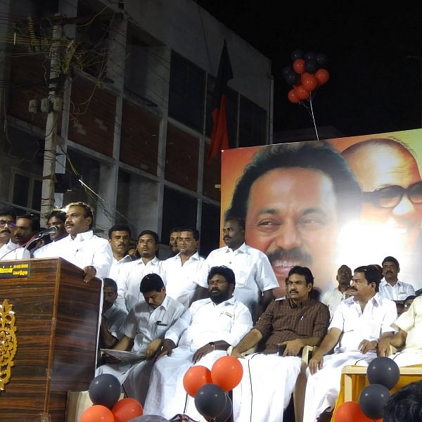 ஜெயலலிதா கல்லறையில் எழுதும் வாசகத்தைச் சொன்ன ஆ.ராசா! | DMK Former ...