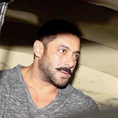 ஆட்டோவுக்கு மாறிய சல்மான்கான்! | Salman Khan takes an auto-rickshaw ...