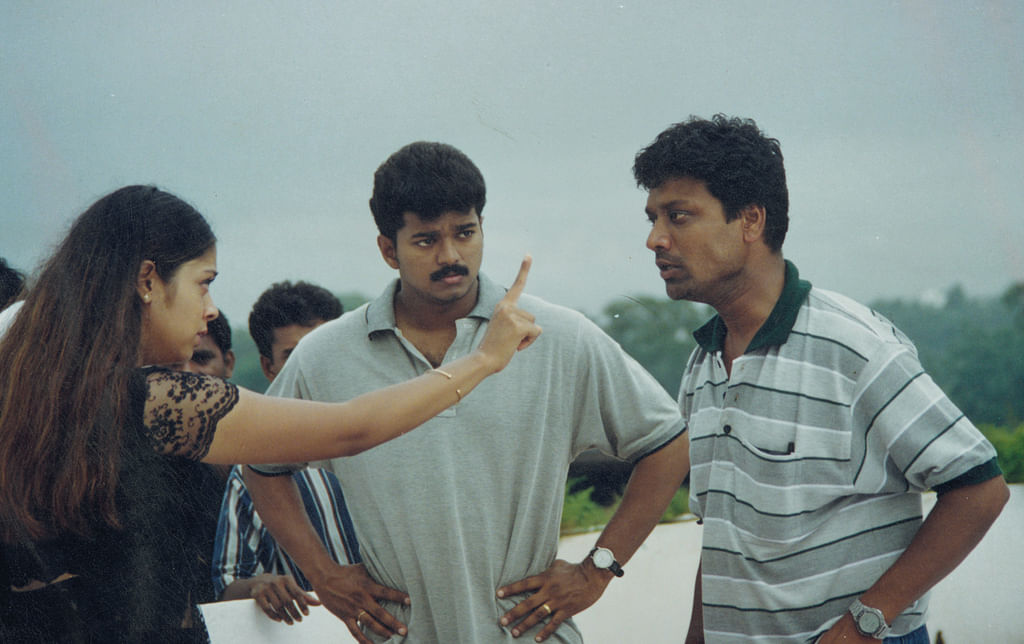குஷி படத்தில் இயக்குநராக எஸ்.ஜே.சூர்யா